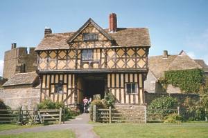 Stokesay Castle